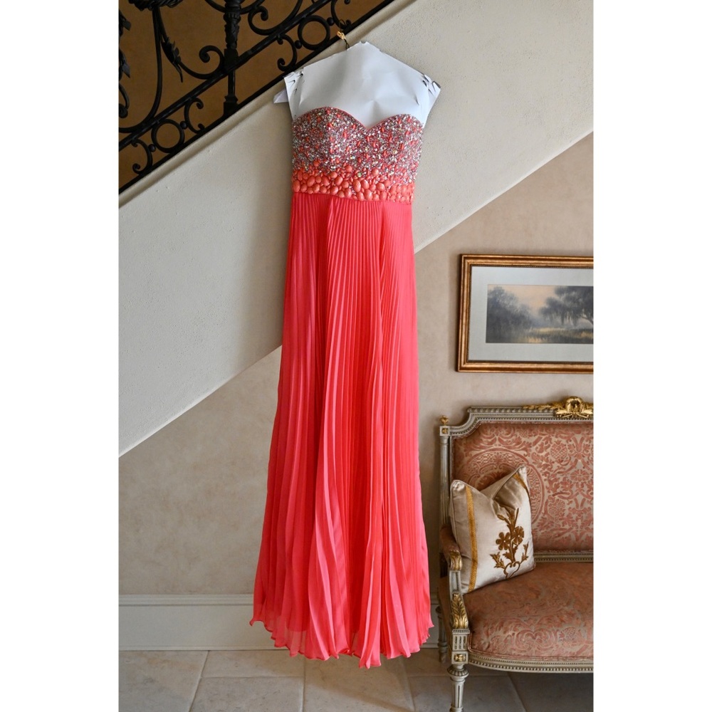 Sherri Hill Formal Dress